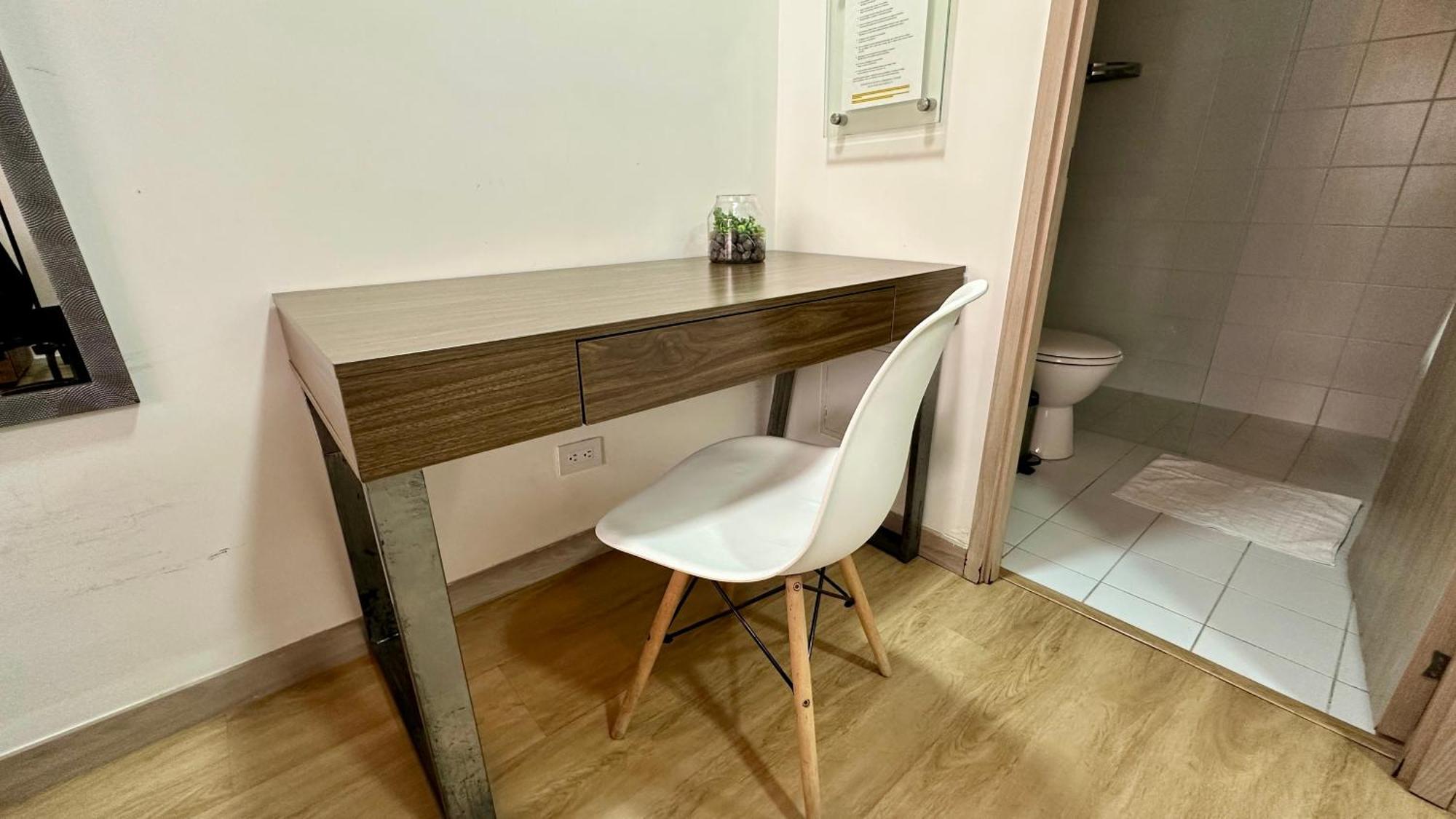 Prime Laureles Location With Air Conditioning Медельин Экстерьер фото