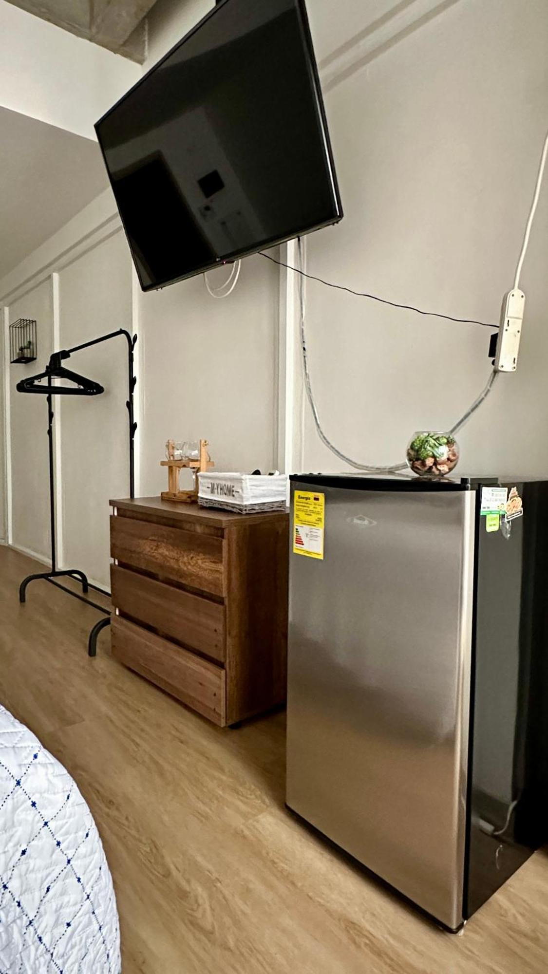 Prime Laureles Location With Air Conditioning Медельин Экстерьер фото